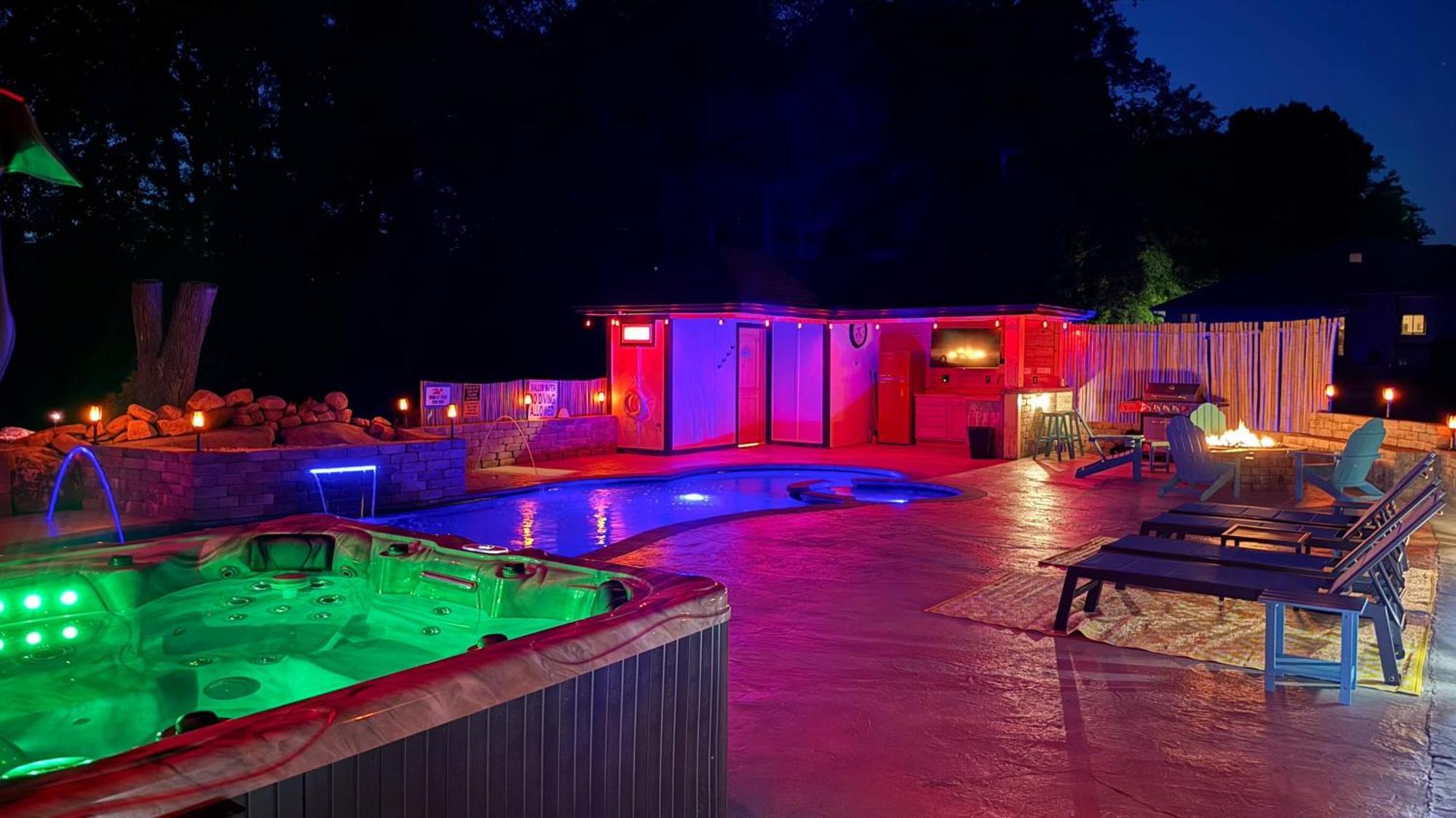 H2Oasis Incredible Pool Retreat With Mountains Views! Villa Sevierville Luaran gambar