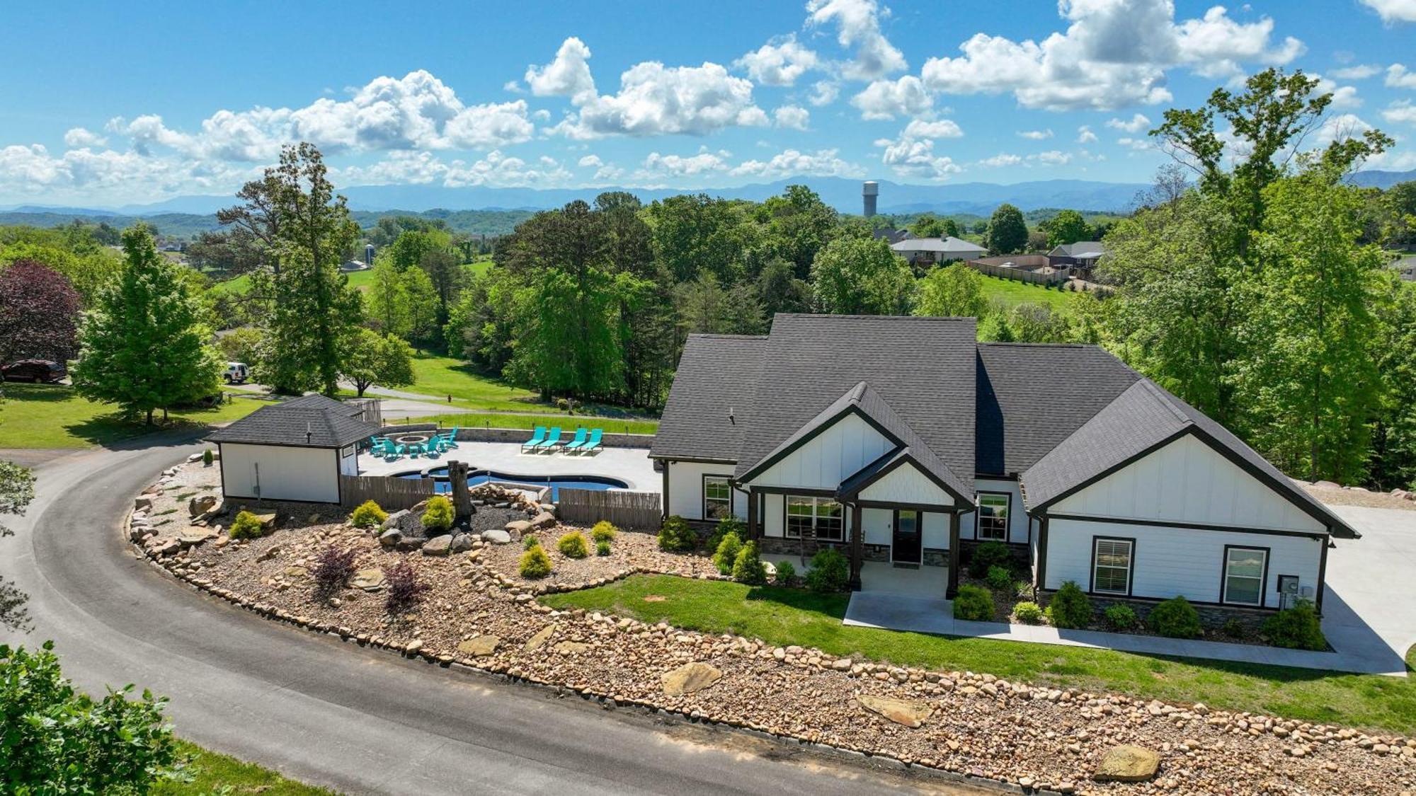 H2Oasis Incredible Pool Retreat With Mountains Views! Villa Sevierville Luaran gambar